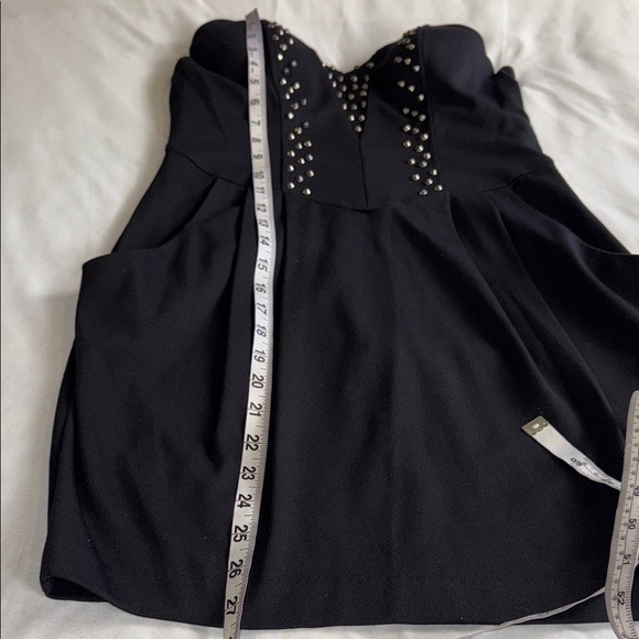Guess Strapless Black Mini Dress Studded Size 8 Pockets Punk Goth Clubbing - Picture 11 of 16